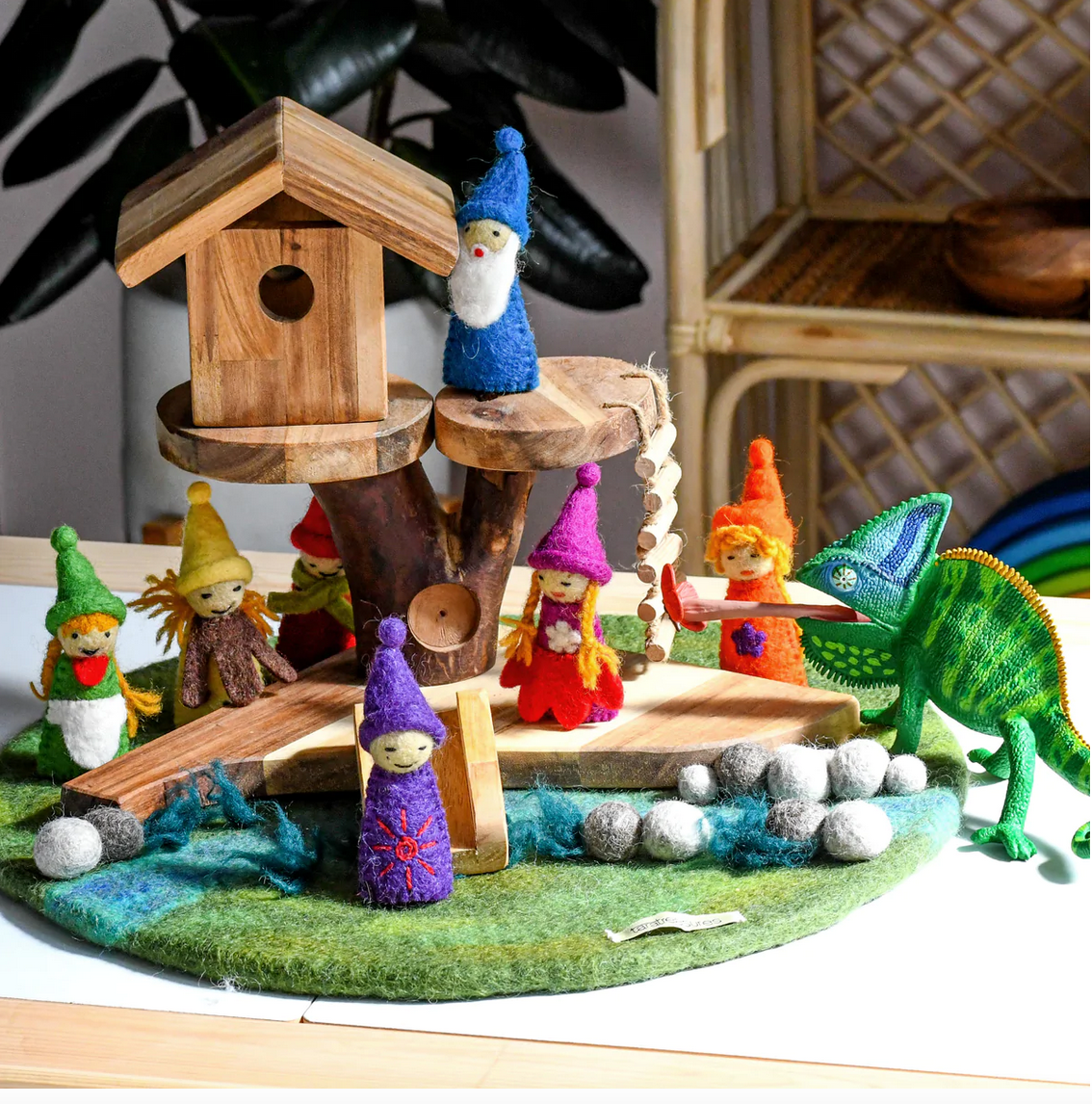 Rainbow Colourful Gnomes Finger Puppet Set