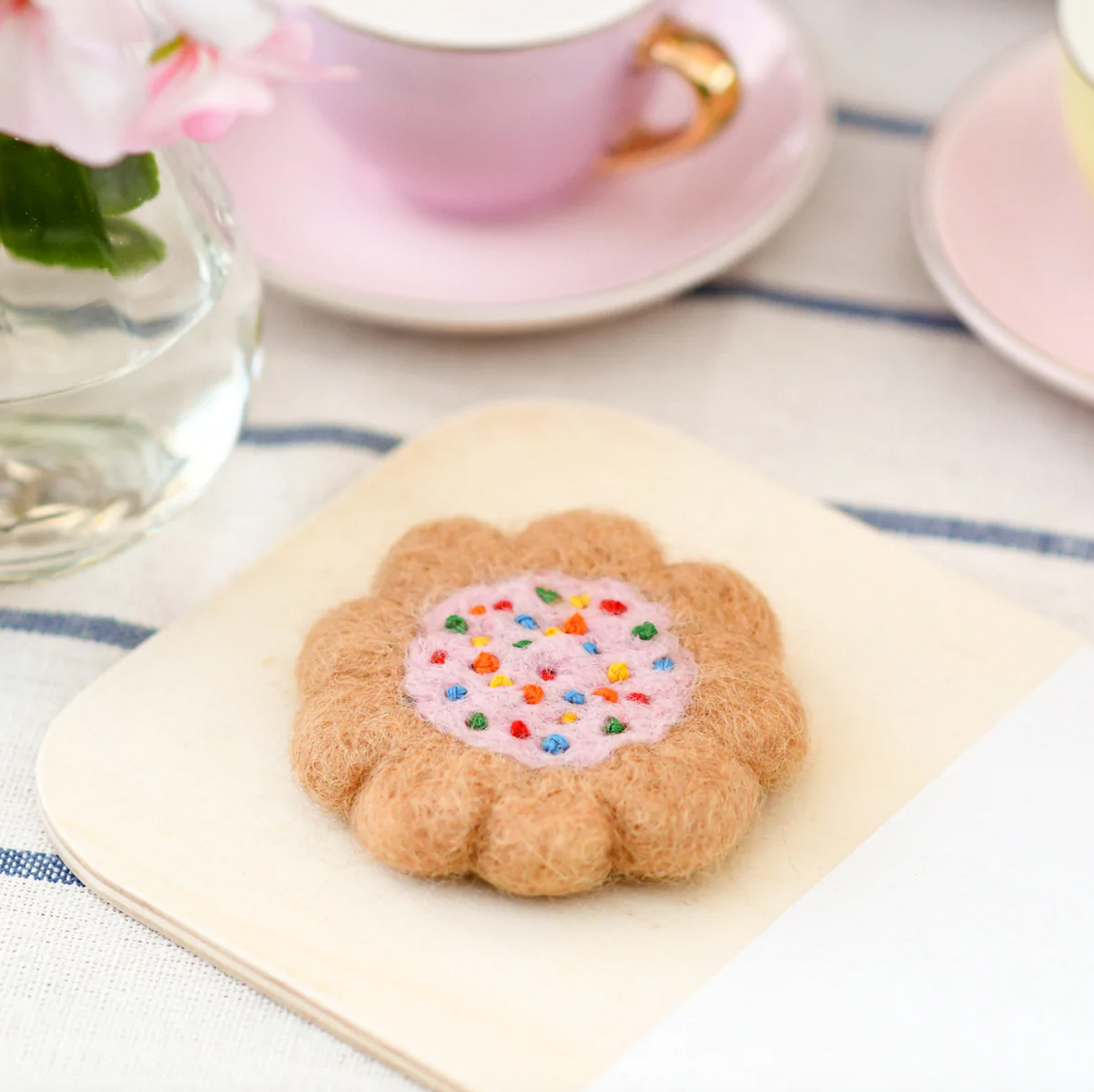 Felt 100s and 1000s Biscuit