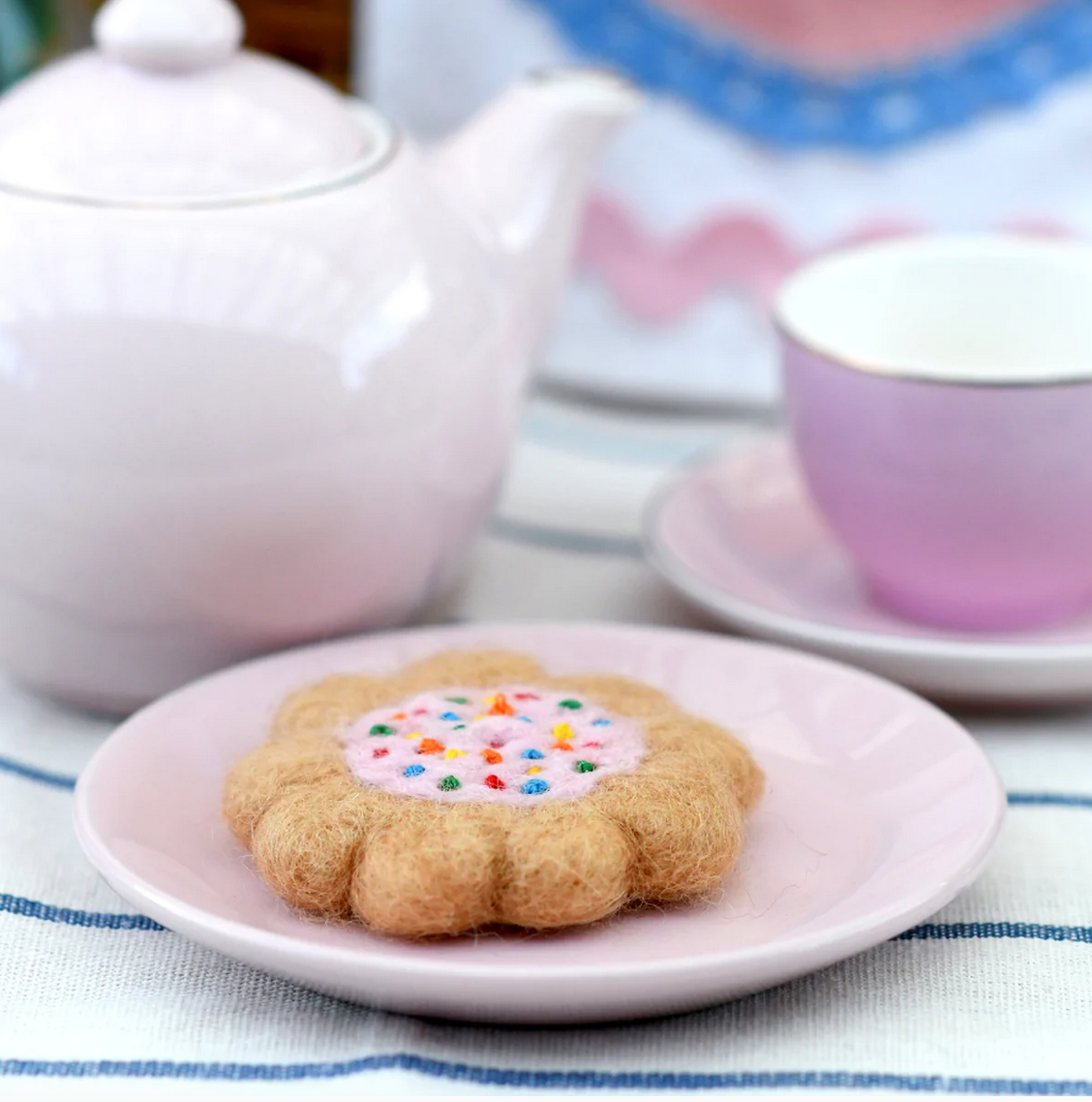 Felt 100s and 1000s Biscuit