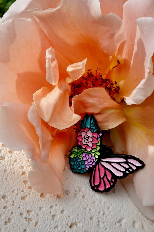 'Floral Butterfly' Pin