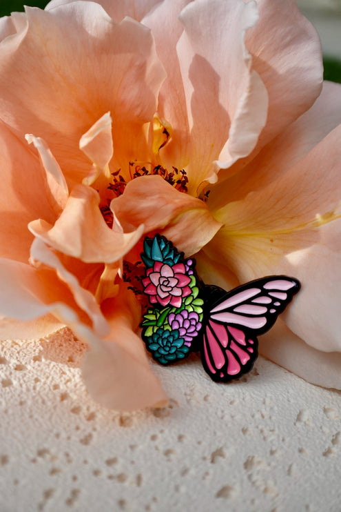 'Floral Butterfly' Pin