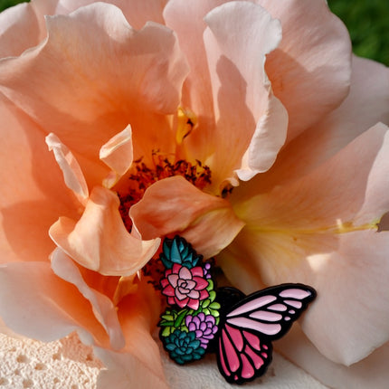 'Floral Butterfly' Pin