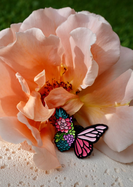 'Floral Butterfly' Pin