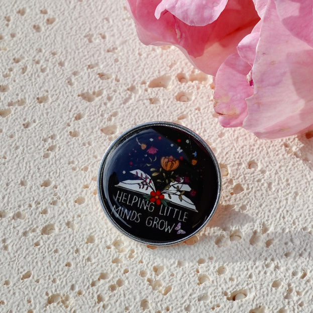 'Helping Little Minds Grow' Pin