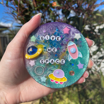 'Give me space' Shimmer Glimmer