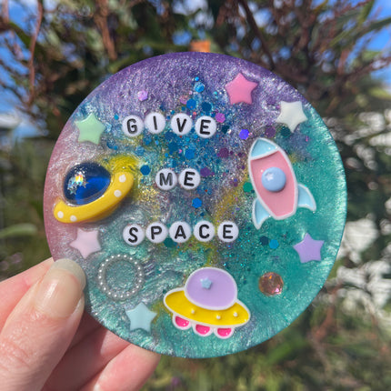 'Give me space' Shimmer Glimmer