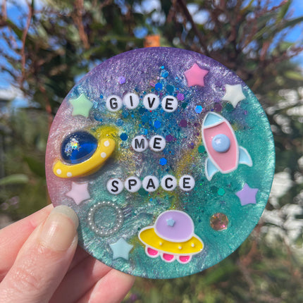 'Give me space' Shimmer Glimmer