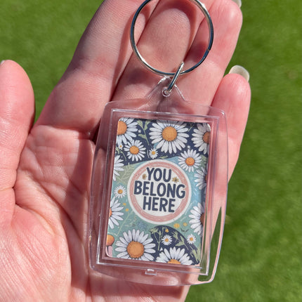 Daisies 'You belong here' Keyring