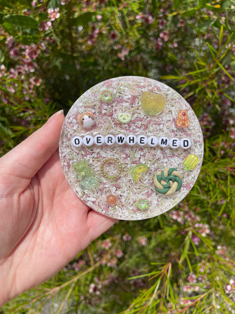 'Overwhelmed' Shimmer Glimmer