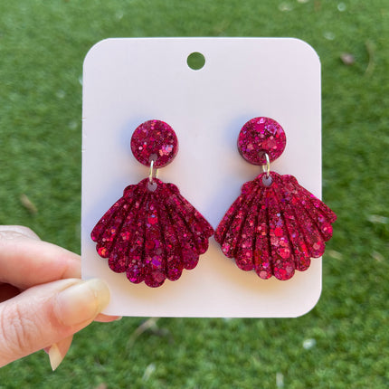 Clam Shell Glitter Earrings- Fuschia
