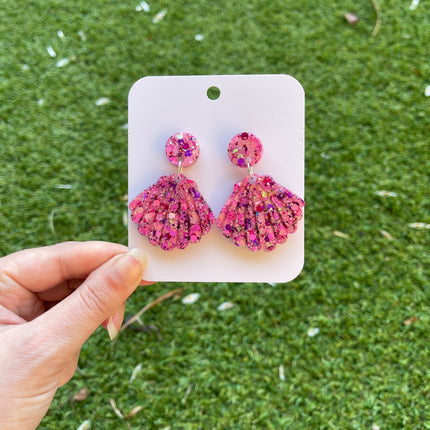 Clam Shell Glitter Earrings- Bubblegum