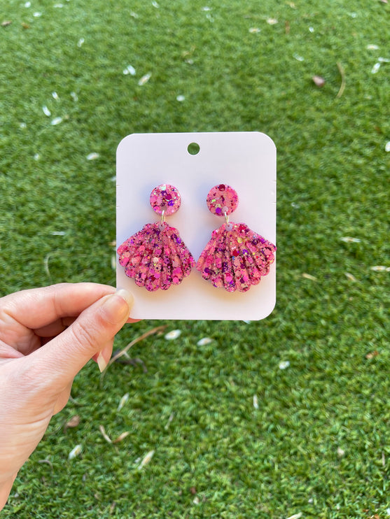 Clam Shell Glitter Earrings- Bubblegum