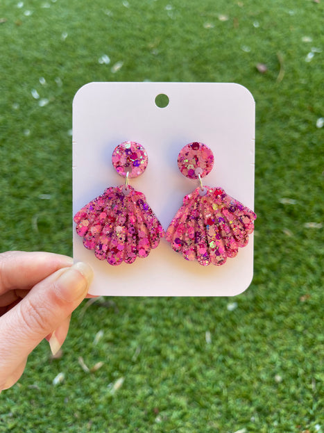 Clam Shell Glitter Earrings- Bubblegum