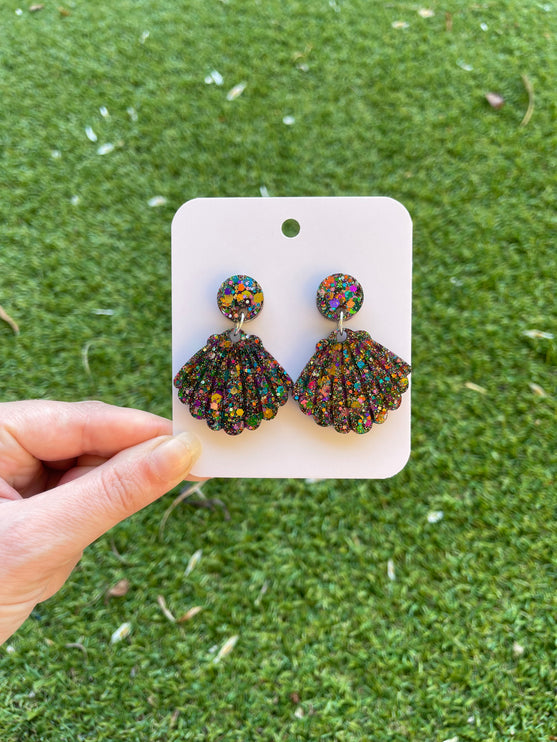 Clam Shell Glitter Earrings- Midnight Fireworks