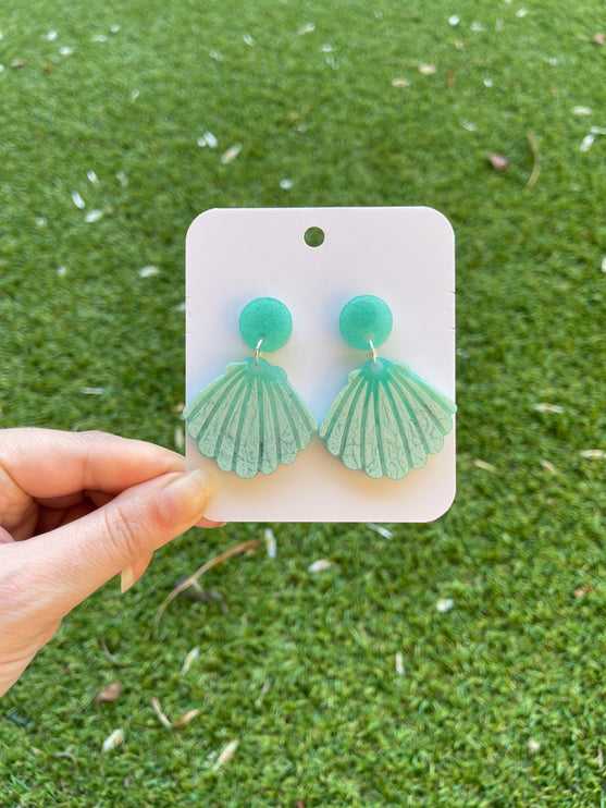 Clam Shell Glitter Earrings- Mint