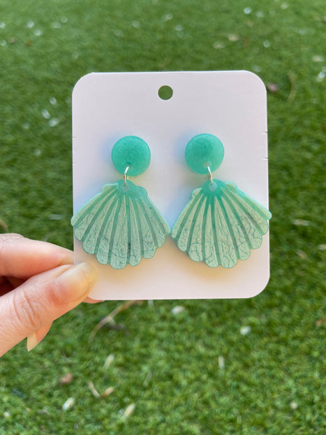 Clam Shell Glitter Earrings- Mint