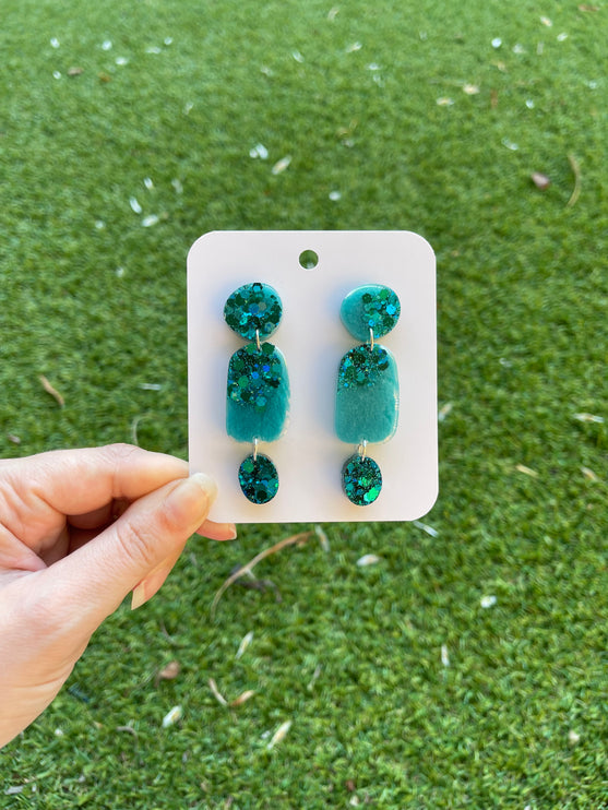 Dangle Emerald Ombre Pebble Glitter Earrings