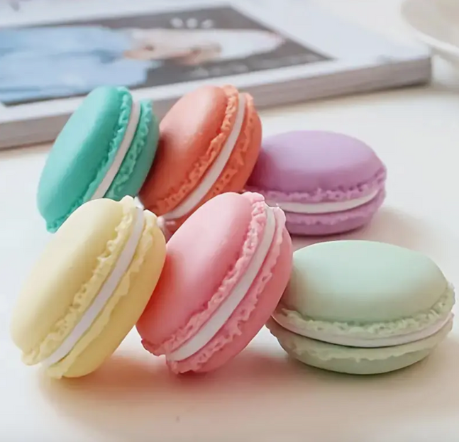 Mini Macaron Box