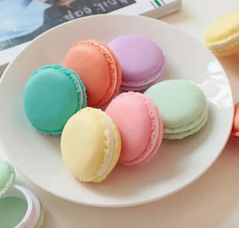 Mini Macaron Box