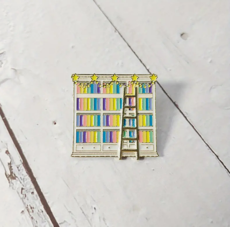 'Rainbow Bookshelf' Pin