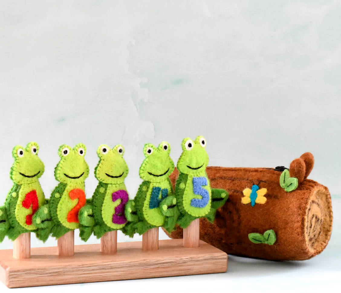 5 Little Speckled Frogs with Log Bag - Finger Puppet Set